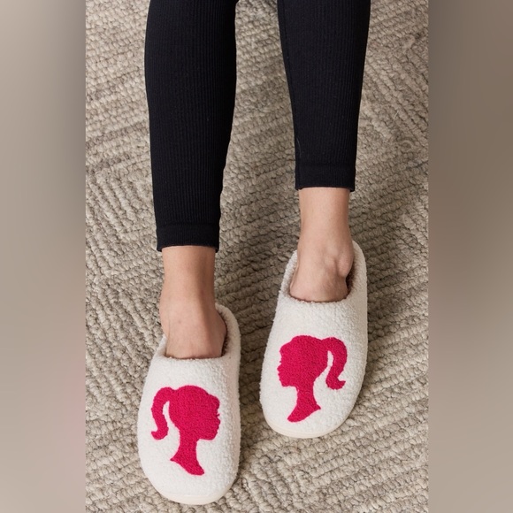 Melody Graphic Cozy Slippers - Picture 1 of 3